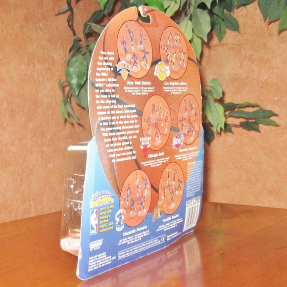 1997 Galoob New York Knicks NBA Basketball All Star MVP Small Posable Figures - Picture 7 of 9